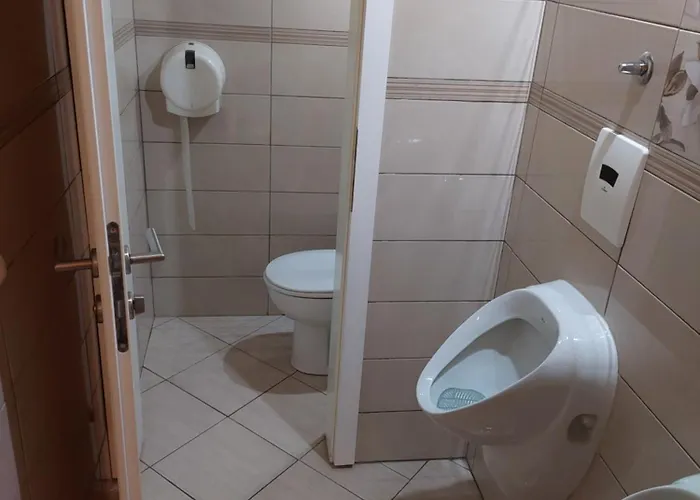 - Kaj & Kaja * Slivnica pri Mariboru